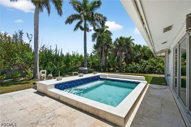 3 bedroom SingleFamilyResidence at 1874 Ibis Ln, Sanibel Lake Estates, Sanibel — photo 4