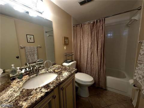11610 Caravel Cir 108, Fort Myers FL - photo 10 of 19