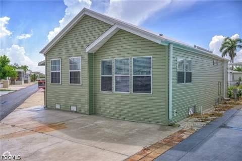 11089 Sunglow Ln, Fort Myers FL - photo 23 of 34