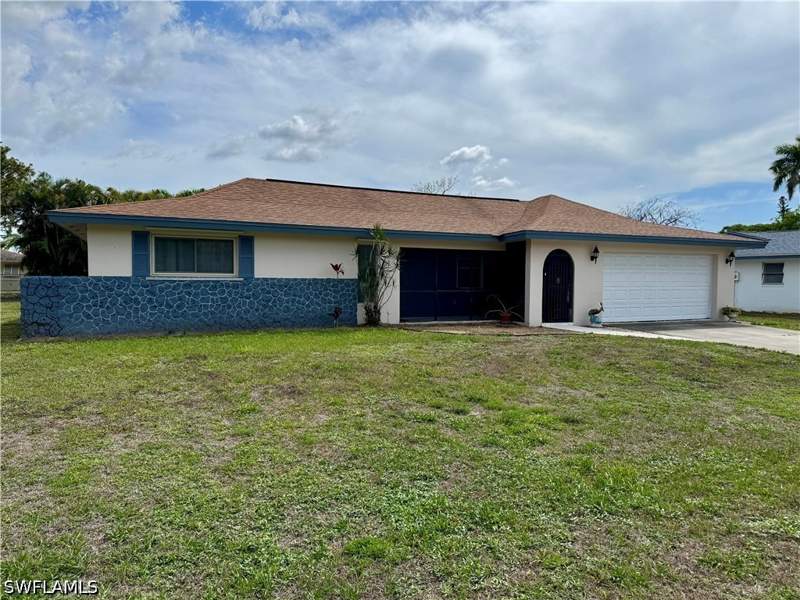 2 bedroom SingleFamilyResidence at 1654 N Fountainhead Rd, Cypress Lake Country Club, Fort Myers — photo 2