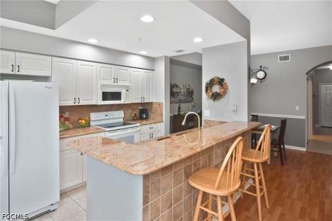 8076 Queen Palm Ln 412, Fort Myers FL - photo 12 of 45