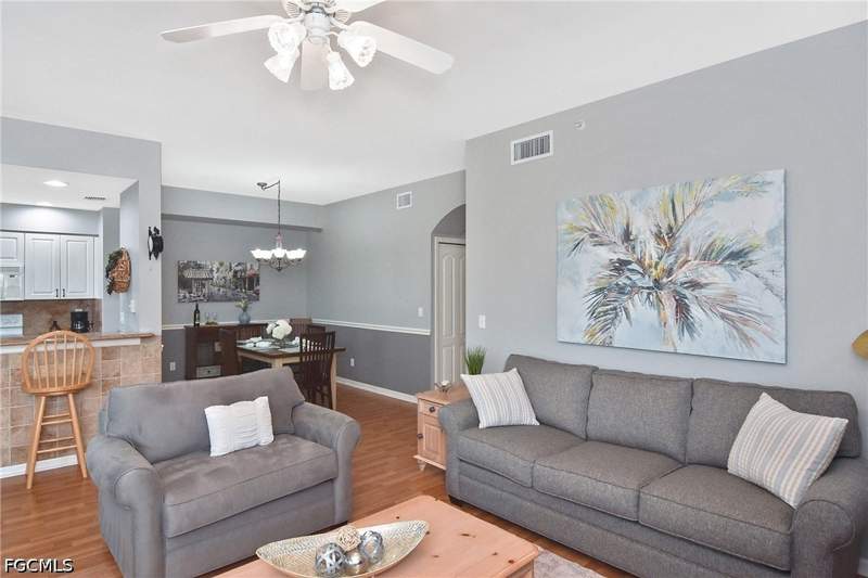 2 bedroom Condominium at 8076 Queen Palm Ln 412, Terrace, Fort Myers — photo 3