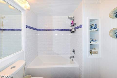 22161 Tallwood Ct 706, Estero FL - photo 14 of 44