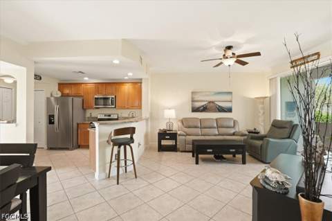 4223 Liron Ave 104, Fort Myers FL - photo 16 of 33