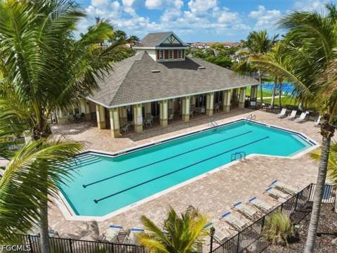 4223 Liron Ave 104, Fort Myers FL - photo 6 of 33