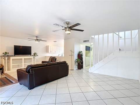 4293 Island Cir 4, Fort Myers FL - photo 16 of 48