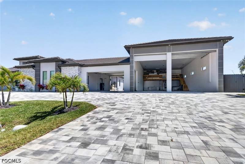 4 bedroom SingleFamilyResidence at 3224 NW 21st St, Cape Coral, Cape Coral — photo 3