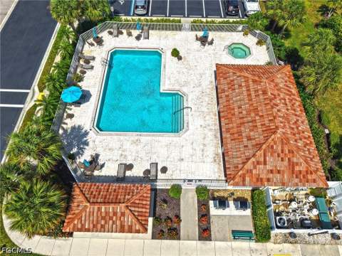 9060 Triangle Palm Ln 1206, Fort Myers FL - photo 7 of 35