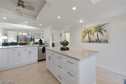7260 Coventry Ct 405, Naples FL - photo 13 of 47