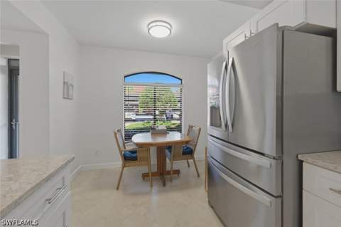 7260 Coventry Ct 405, Naples FL - photo 15 of 47