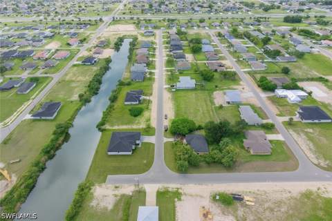 1321 NE 19th Ter, Cape Coral FL - photo 10 of 38