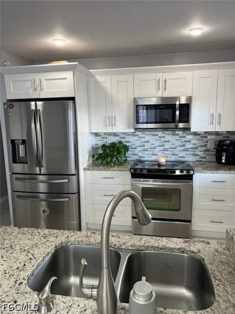 18 Hamlin Ct, Lehigh Acres FL - photo 16 of 36