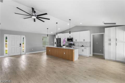 2210 NW 2nd Ave, Cape Coral FL - photo 10 of 41