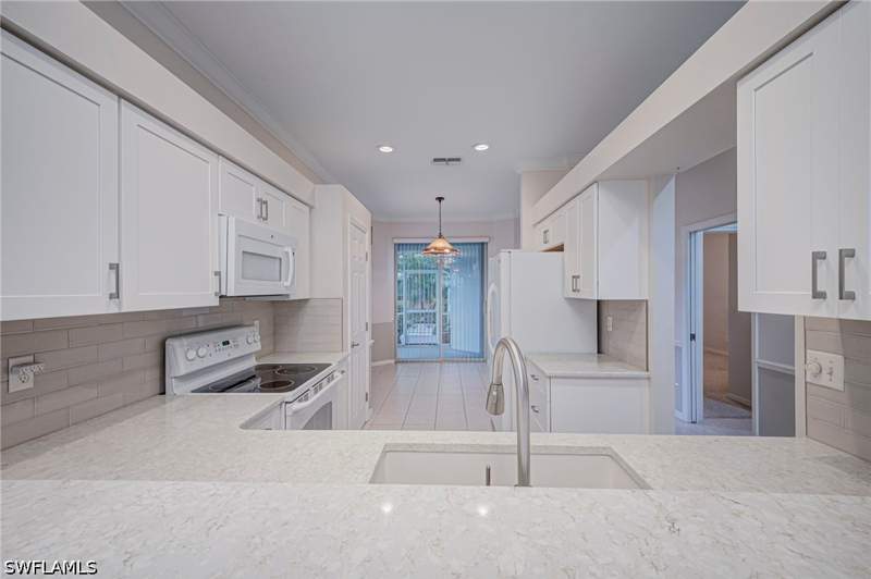2 bedroom Attached at 20676 Candlewood Hollow, Villas At Country Creek, Estero — photo 5