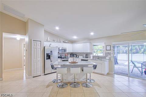 1301 SW 11th St, Cape Coral FL - photo 7 of 27