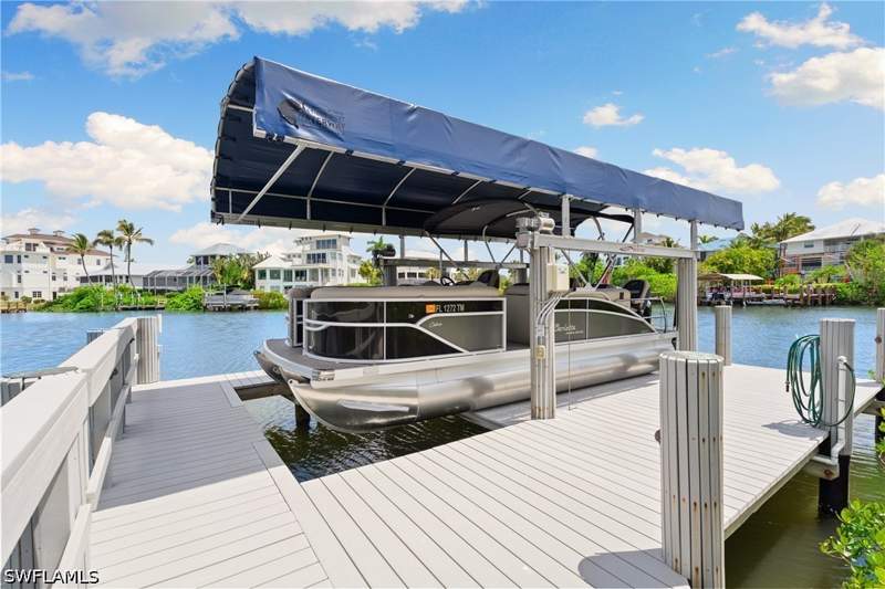 5 bedroom SingleFamilyResidence at 232 Barefoot Beach Blvd, Barefoot Beach, Bonita Springs — photo 3
