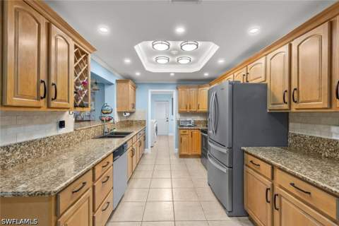 13527 Marquette Blvd, Fort Myers FL - photo 7 of 44