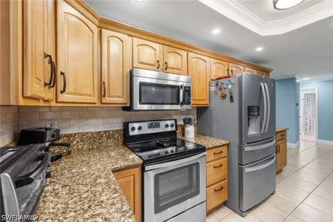 13527 Marquette Blvd, Fort Myers FL - photo 9 of 44