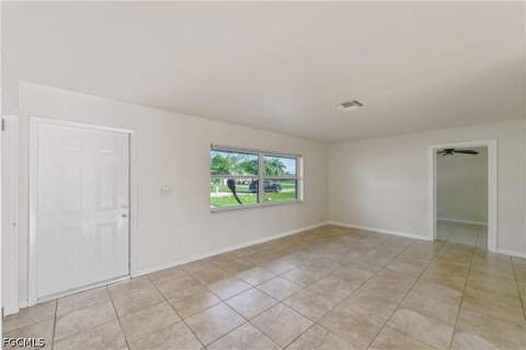208 Norwich Ave, Lehigh Acres FL - photo 8 of 23