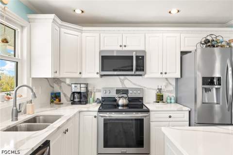 970 Sand Castle Rd, Sanibel FL - photo 15 of 41