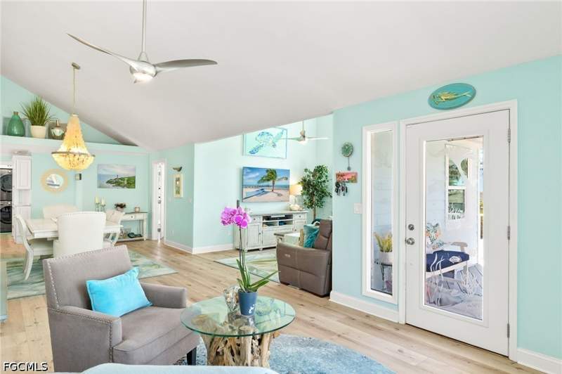 3 bedroom SingleFamilyResidence at 970 Sand Castle Rd, The Dunes Sanibel Island, Sanibel — photo 4