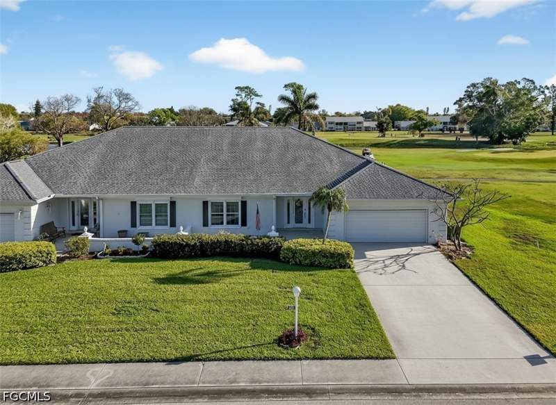 3 bedroom Attached at 1255 N Brandywine Cir, Brandywine, Fort Myers — photo 2