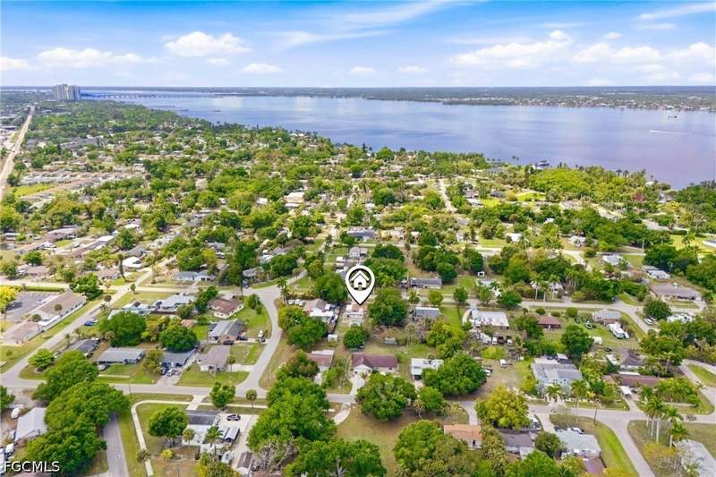 3 bedroom SingleFamilyResidence at 363 New York Dr, Alabama Grove Terrace, Fort Myers — photo 3