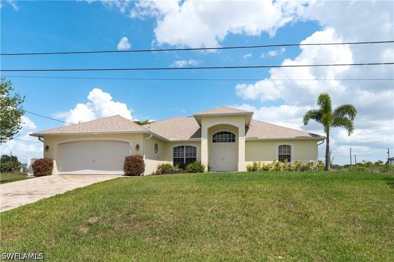 3 bedroom SingleFamilyResidence at 1315 NE 20th AVE, CAPE CORAL, Cape Coral — photo 1