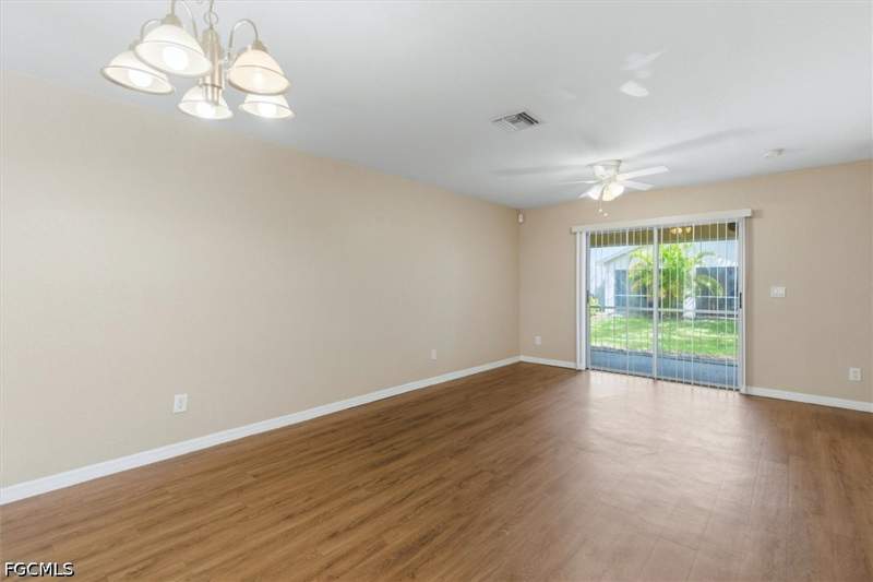 3 bedroom Townhouse at 5257 Leeds Rd, Pate Crest Villas 1, Fort Myers — photo 5