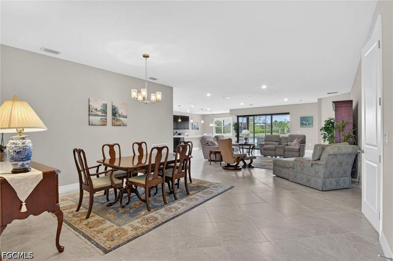 3 bedroom SingleFamilyResidence at 11279 Thurston Chase, Bridgetown, Fort Myers — photo 2