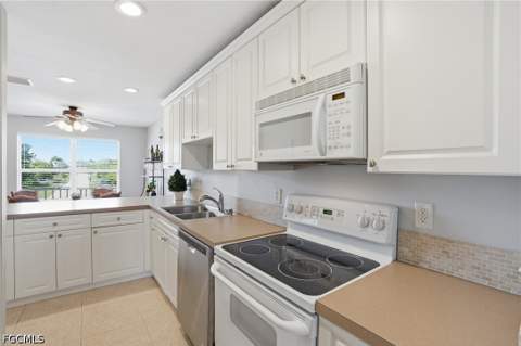 912 SE 46th St 201, Cape Coral FL - photo 12 of 41