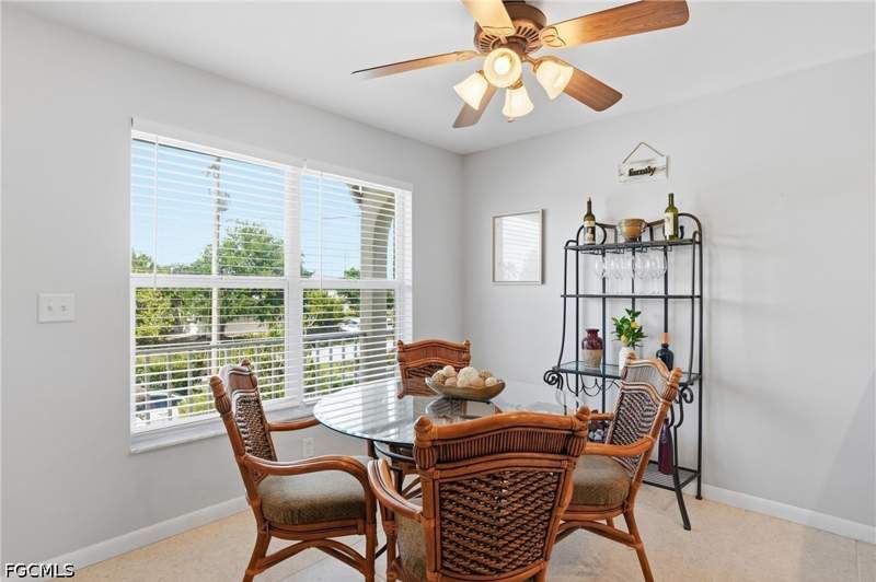 2 bedroom Condominium at 912 SE 46th St 201, Villa Grande, Cape Coral — photo 5