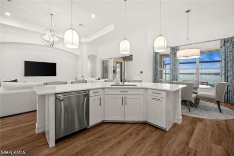14352 Blue Bay Cir, Fort Myers FL - photo 17 of 49