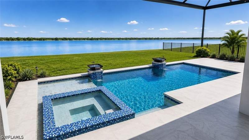 5 bedroom SingleFamilyResidence at 8718 Driftwood Dr, Seven Shores, Naples — photo 2