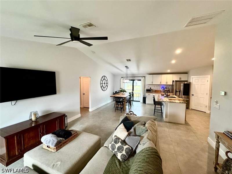 3 bedroom SingleFamilyResidence at 1010 Allman Ave, Lehigh Acres, Lehigh Acres — photo 4