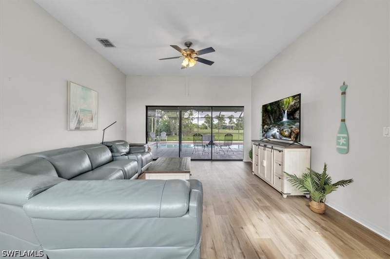 4 bedroom SingleFamilyResidence at 14640 Eagles Lookout Ct, Eagle Ridge, Fort Myers — photo 4