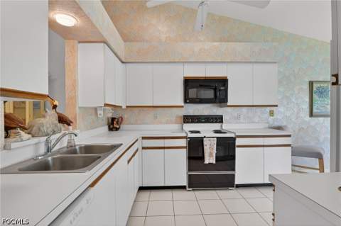 12130 Kelly Greens Blvd 104, Fort Myers FL - photo 19 of 50