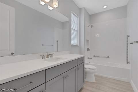 2633 Seychelles Cir 2305, Naples FL - photo 20 of 29