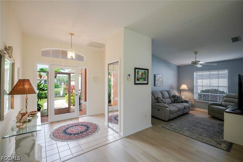2 bedroom SingleFamilyResidence at 2420 Valparaiso Blvd, Del Vera Country Club, North Fort Myers — photo 4