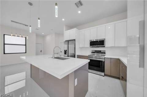 2829 NW 3rd St, Cape Coral FL - photo 6 of 31