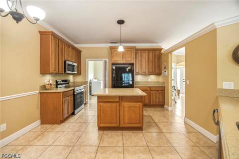 3512 SW 17th Pl, Cape Coral FL - photo 6 of 29