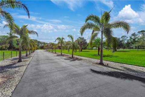 280 23rd St SW, Naples FL - photo 8 of 50