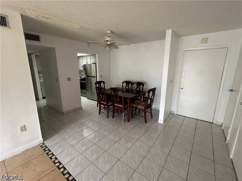 2 bedroom Condominium at 3704 Broadway 107, WINDSOR WEST, Fort Myers — photo 3