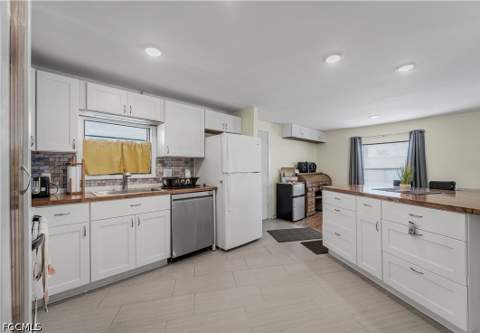 5655 Captain John Smith Loop, North Fort Myers FL - photo 11 of 48