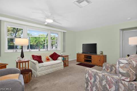 5148 Fairfield Dr, Fort Myers FL - photo 10 of 48