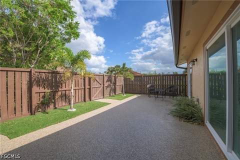 17334 Birchwood Ln, Fort Myers FL - photo 13 of 29