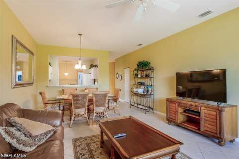 3980 Bishopwood Ct E 204, Naples FL - photo 11 of 28