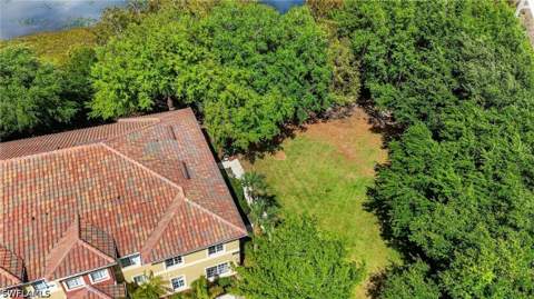 9400 Ivy Brook Run 110, Fort Myers FL - photo 6 of 39