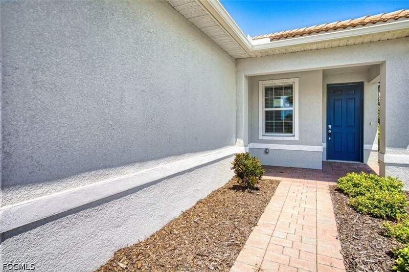2 bedroom SingleFamilyResidence at 2017 Summersweet Dr, Cascades, Alva — photo 3