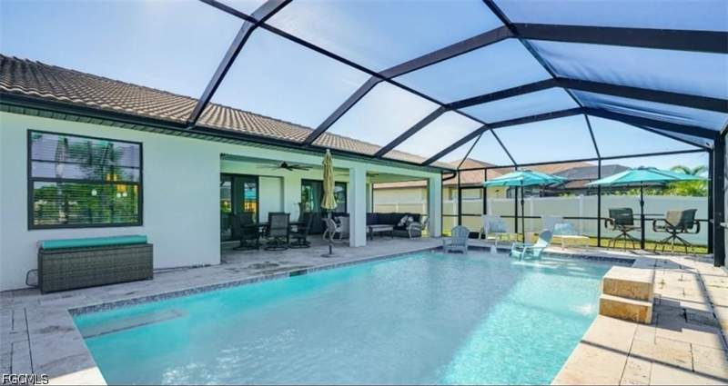 3 bedroom SingleFamilyResidence at 1806 SW 23rd Ct, Cape Coral, Cape Coral — photo 2